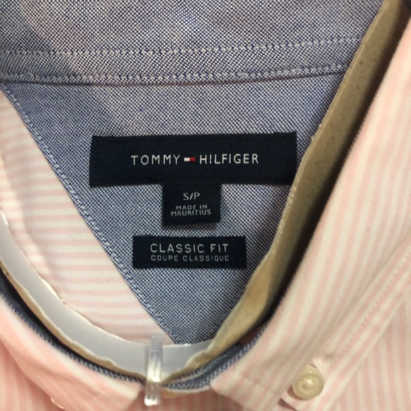 Like NEW Tommy Hilfiger Men’s Classic Fit Button Down - Picture 4 of 5